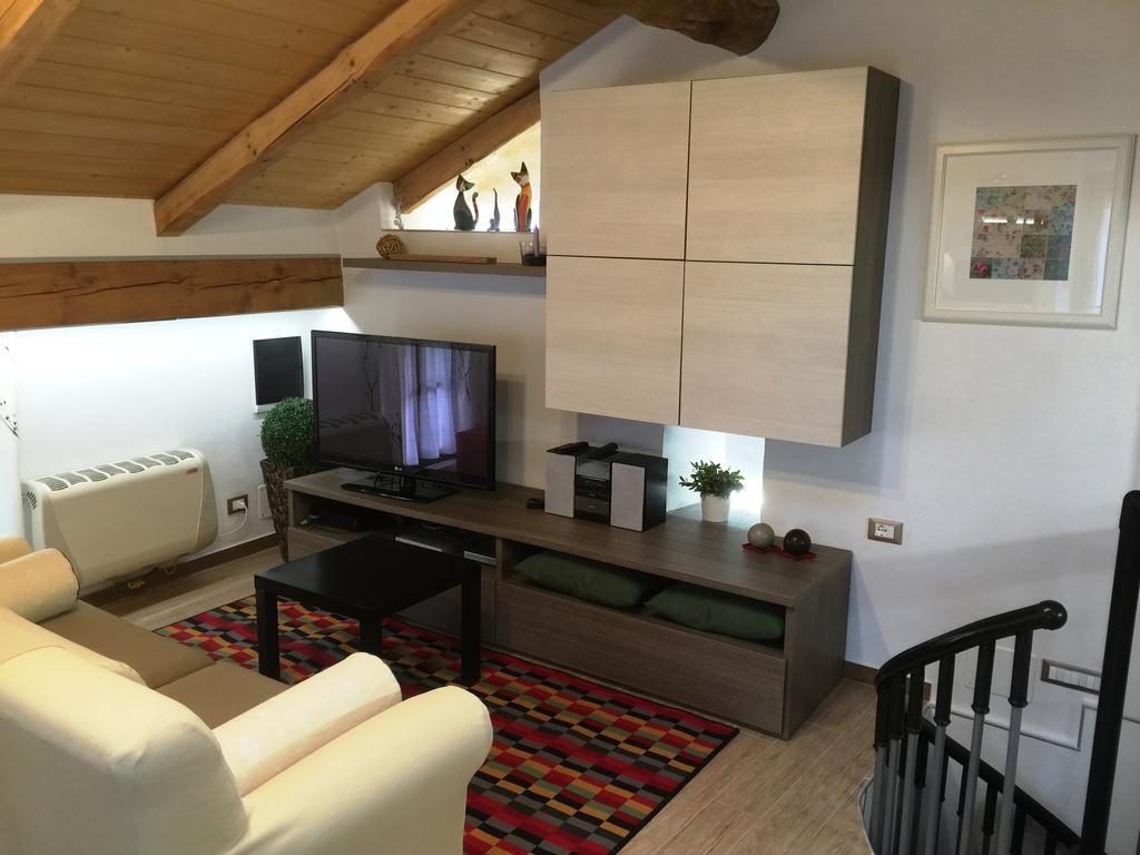 La Casa Dei Nonni Con Spa Privata Su Richiesta Villa Pont Canavese Bagian luar foto