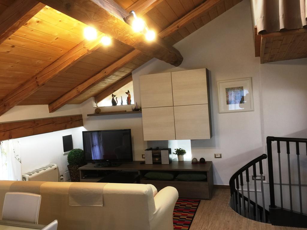 La Casa Dei Nonni Con Spa Privata Su Richiesta Villa Pont Canavese Bagian luar foto