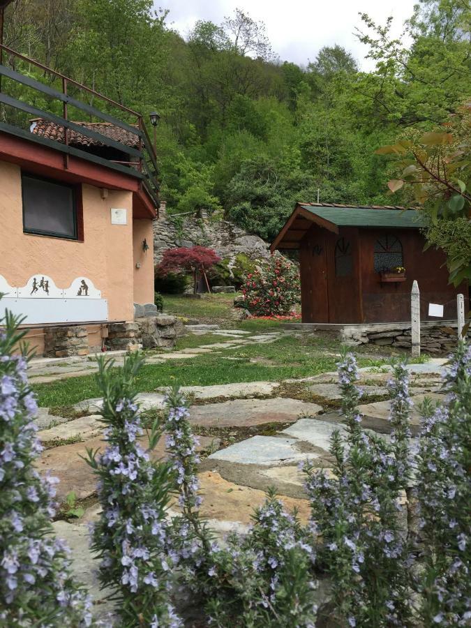 La Casa Dei Nonni Con Spa Privata Su Richiesta Villa Pont Canavese Bagian luar foto